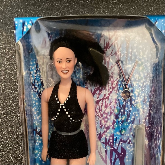 NRFB Kristi Yamaguchi, by Playmates, Stars on Ice 1998 # 52508 - Picture 2 of 9